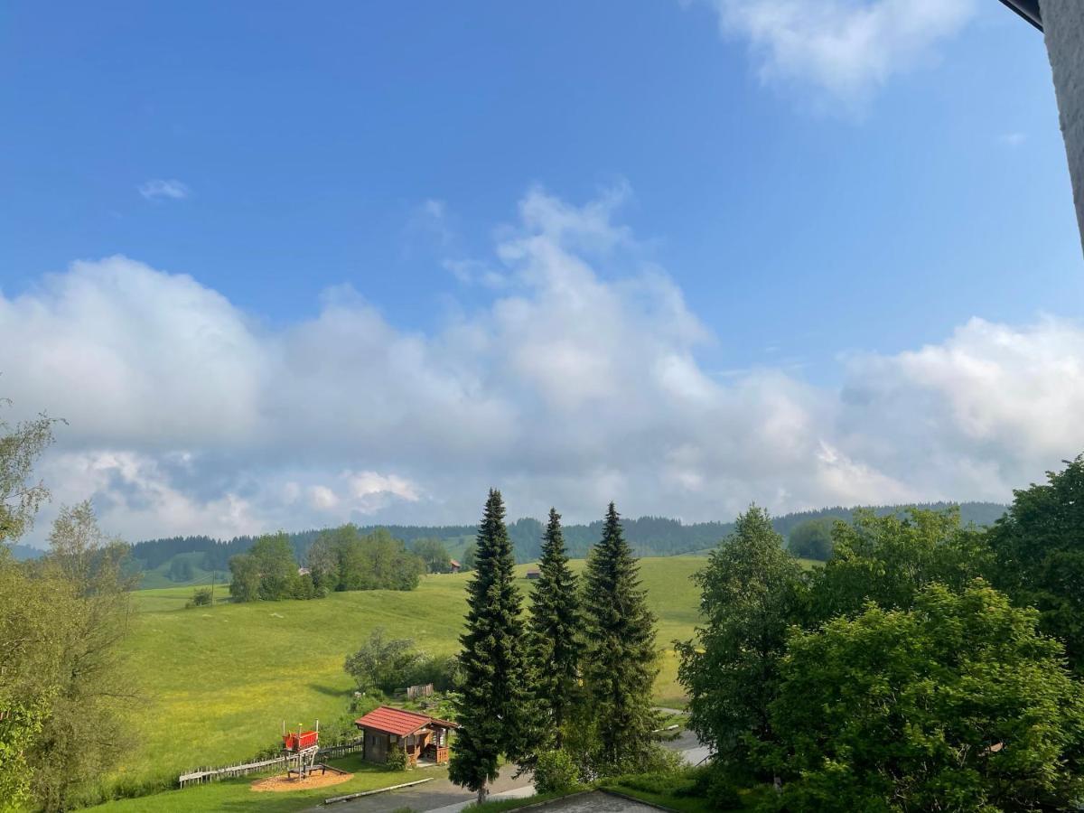 Ferienwohnung Oberallgaeu Ferienpark Mit Schwimmbad Мисен-Вилхамс Екстериор снимка